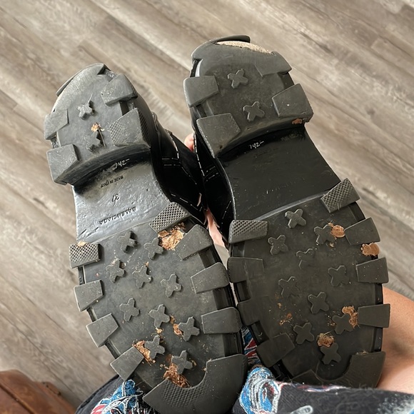 Balenciaga Black Exposed-Stitch Leather Chelsea Boots size 37 - Picture 8 of 10